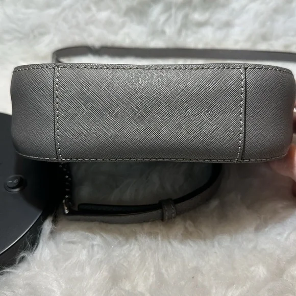 MICHAEL Michael KORS Saffiano Leather Shoulder Bag - Picture 7 of 16